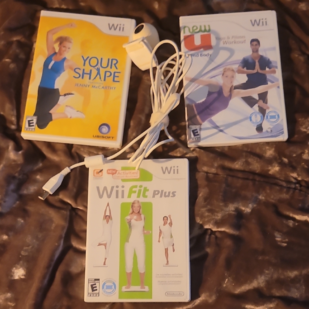 Wii Fitness Game Bundle - White